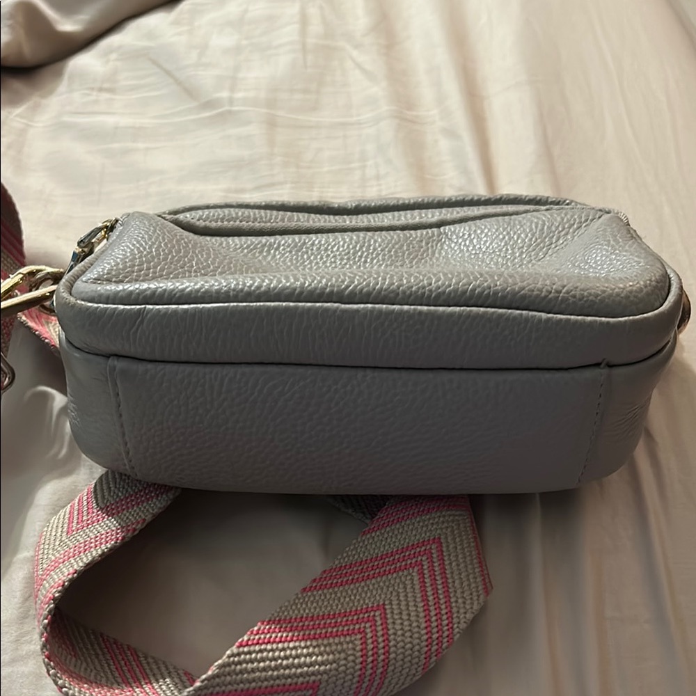 Stone Crossbody Bag with Pink Chevron Strap - Picture 4 of 15